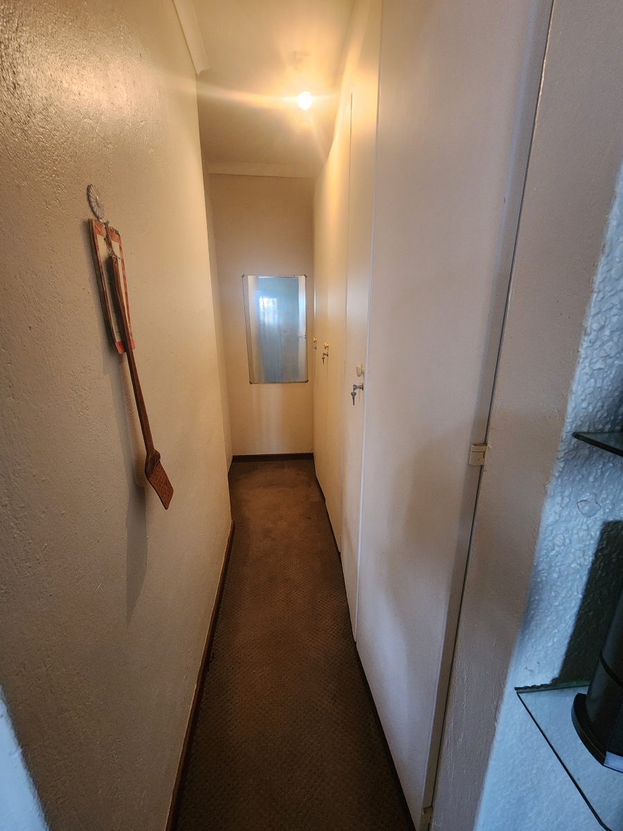 5 Bedroom Property for Sale in Rant En Dal Gauteng