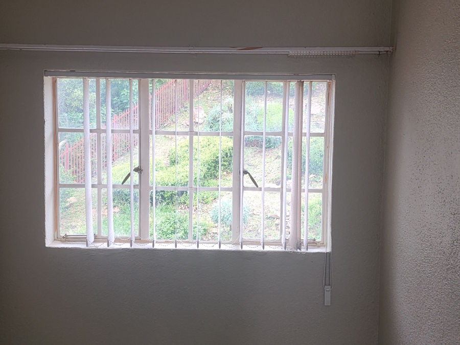 5 Bedroom Property for Sale in Rant En Dal Gauteng