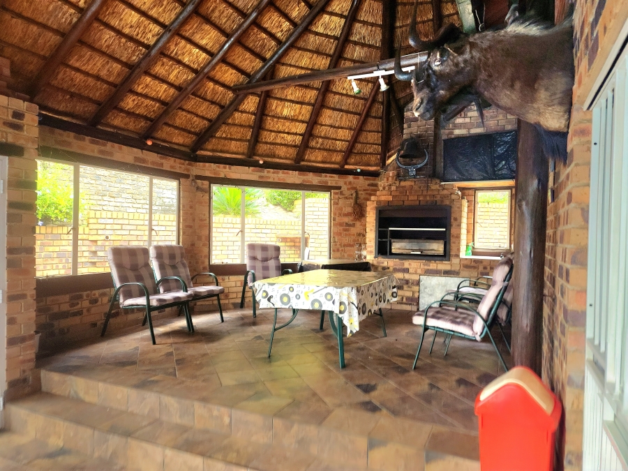 5 Bedroom Property for Sale in Rant En Dal Gauteng
