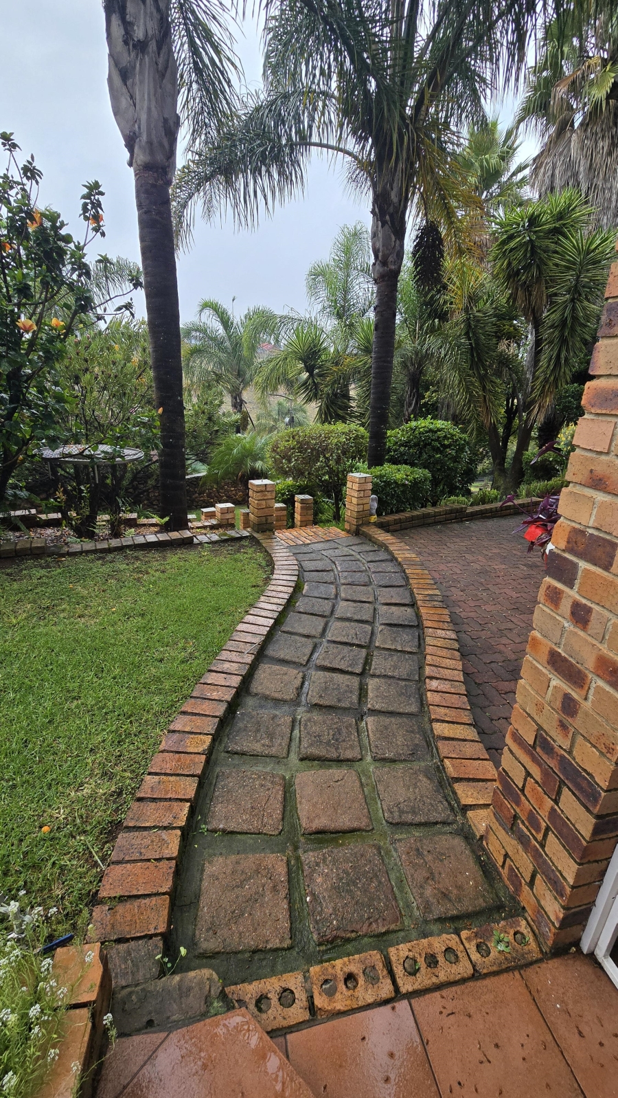 5 Bedroom Property for Sale in Rant En Dal Gauteng