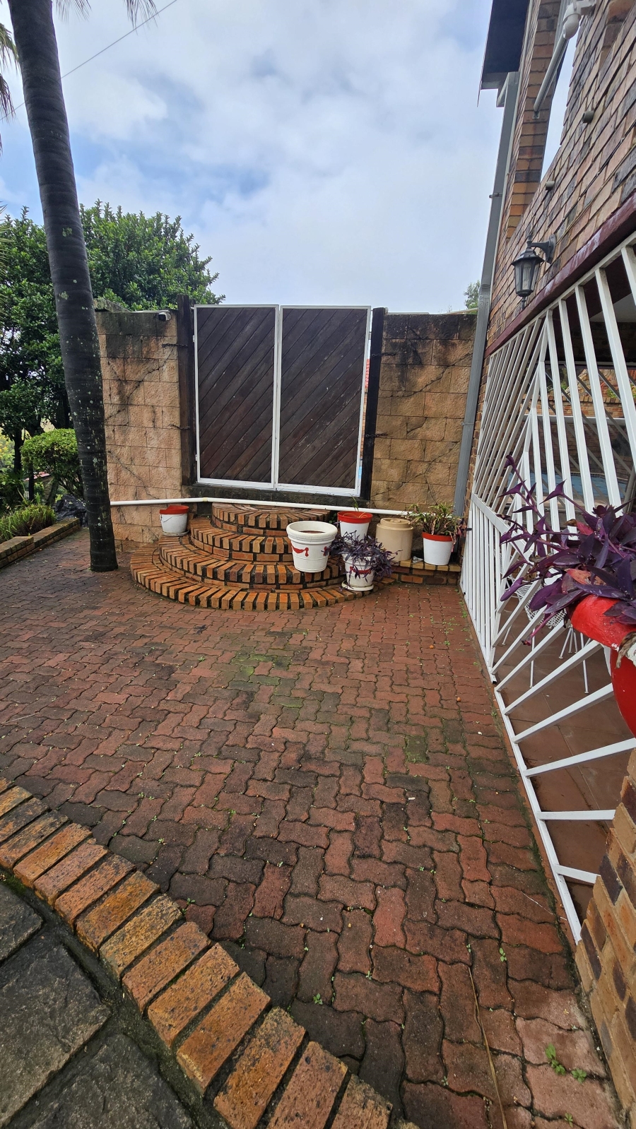 5 Bedroom Property for Sale in Rant En Dal Gauteng