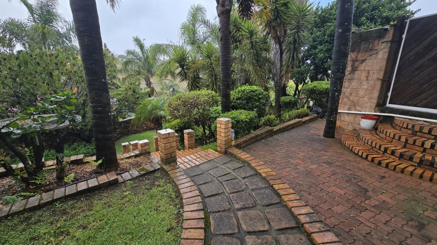 5 Bedroom Property for Sale in Rant En Dal Gauteng