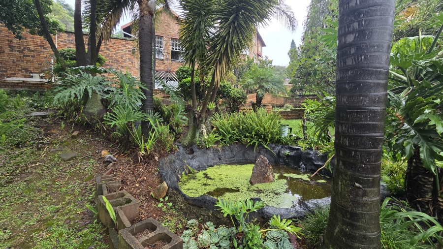 5 Bedroom Property for Sale in Rant En Dal Gauteng