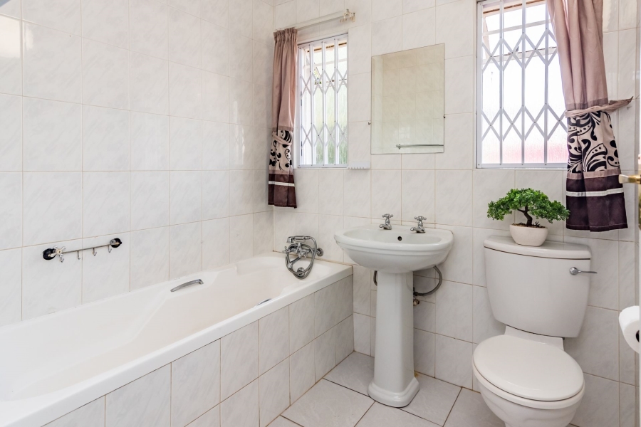 3 Bedroom Property for Sale in Silverfields Gauteng