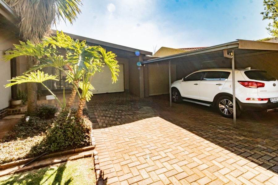3 Bedroom Property for Sale in Jansenpark Gauteng