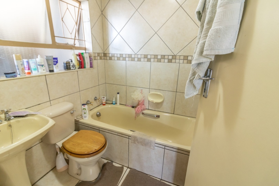 3 Bedroom Property for Sale in Jansenpark Gauteng