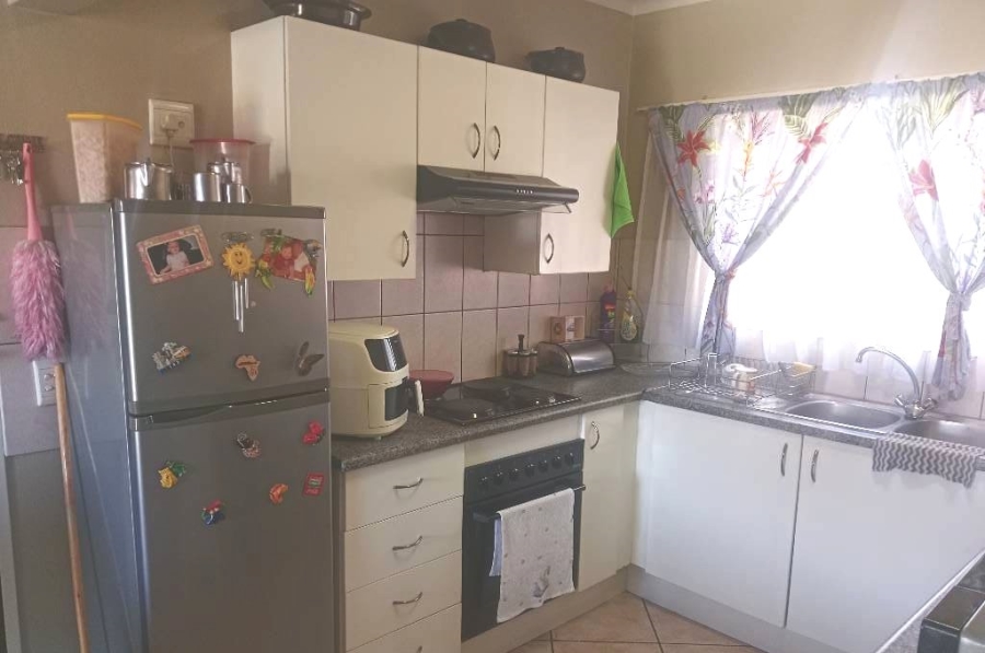 2 Bedroom Property for Sale in Ravensklip Gauteng