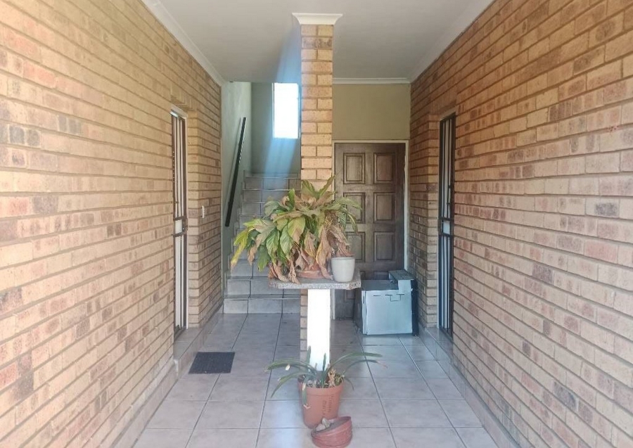 2 Bedroom Property for Sale in Ravensklip Gauteng