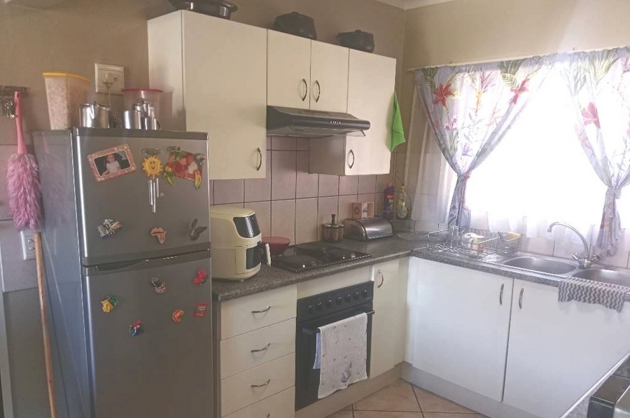 2 Bedroom Property for Sale in Ravensklip Gauteng