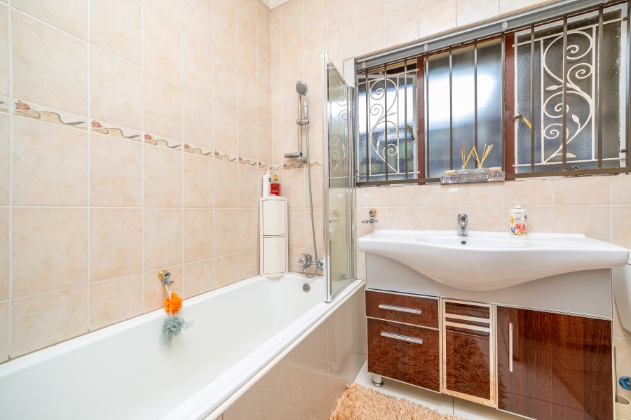 4 Bedroom Property for Sale in Gresswold Gauteng