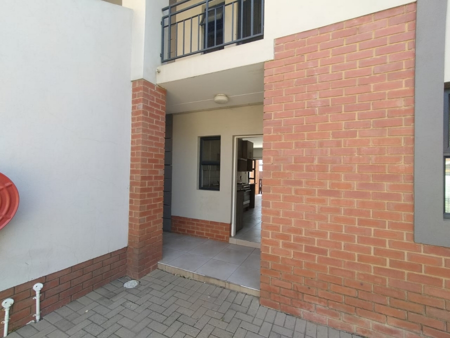 2 Bedroom Property for Sale in Goedeburg Gauteng