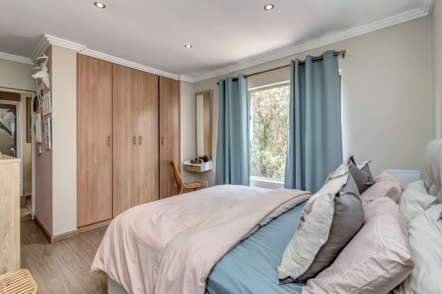 2 Bedroom Property for Sale in Beverley Gauteng