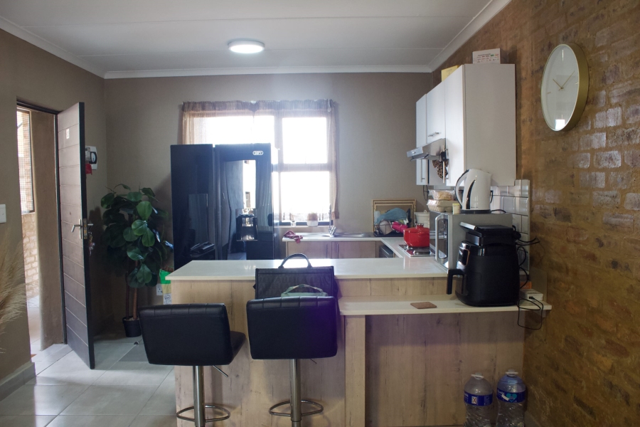 2 Bedroom Property for Sale in Pomona Gauteng