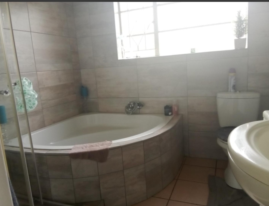 3 Bedroom Property for Sale in Mayfield Park Gauteng