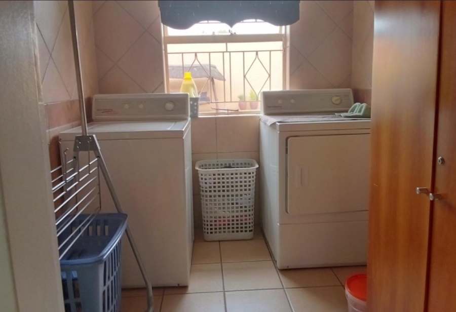 3 Bedroom Property for Sale in Mayfield Park Gauteng