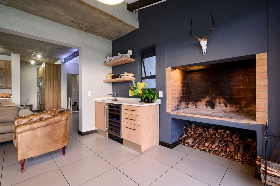 3 Bedroom Property for Sale in Waterfall Country Village Gauteng