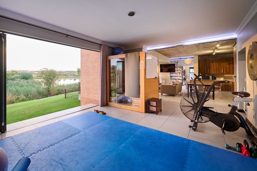 3 Bedroom Property for Sale in Waterfall Country Village Gauteng