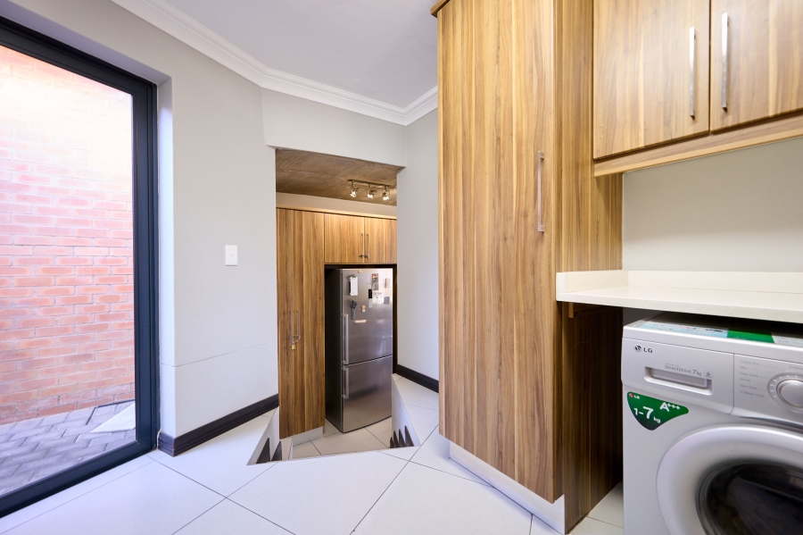 3 Bedroom Property for Sale in Waterfall Country Village Gauteng