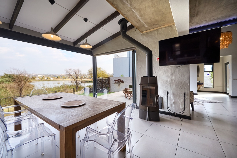 3 Bedroom Property for Sale in Waterfall Country Village Gauteng