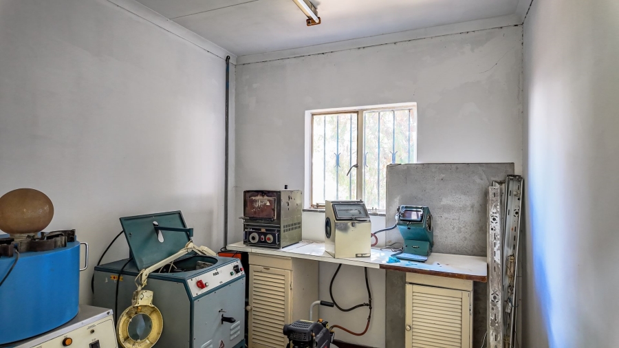 Commercial Property for Sale in Silverton Gauteng