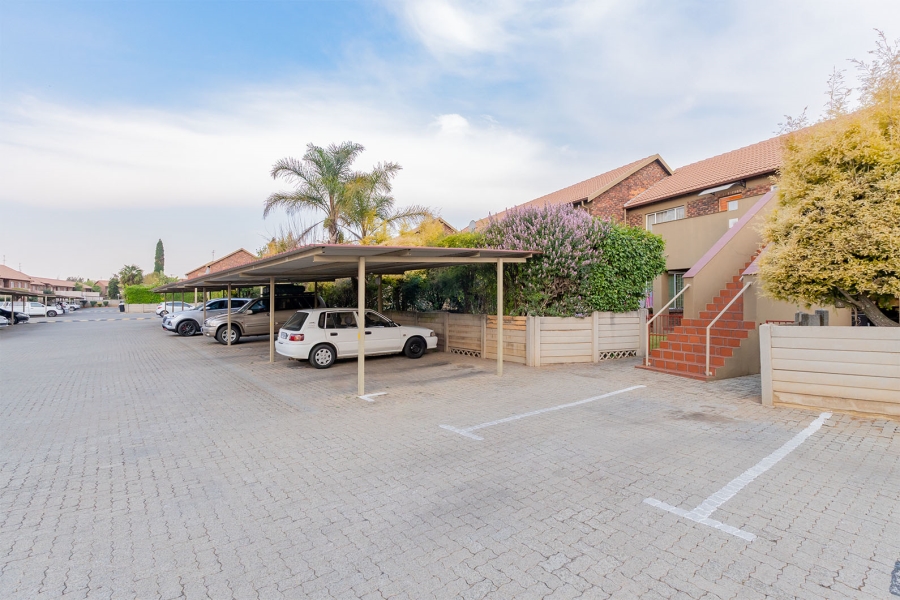 2 Bedroom Property for Sale in Eden Glen Gauteng