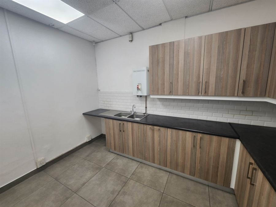 To Let Commercial Property for Rent in Strathavon Gauteng