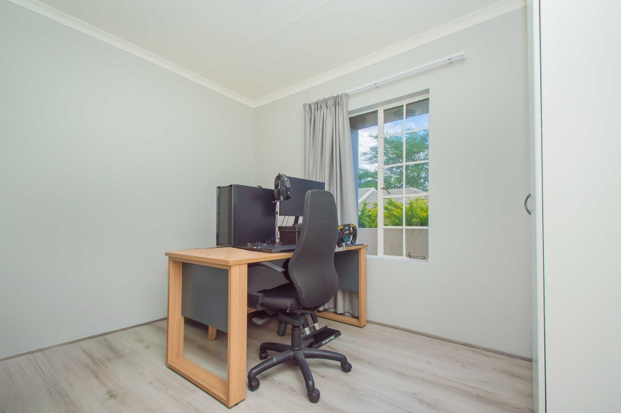 2 Bedroom Property for Sale in Ruimsig Gauteng