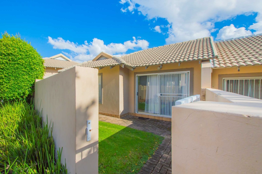 2 Bedroom Property for Sale in Ruimsig Gauteng