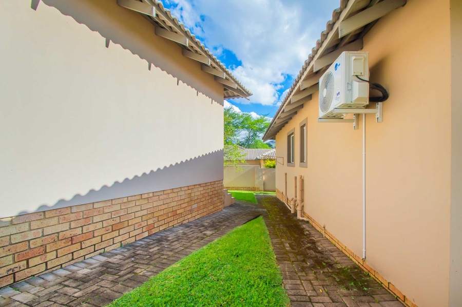 2 Bedroom Property for Sale in Ruimsig Gauteng