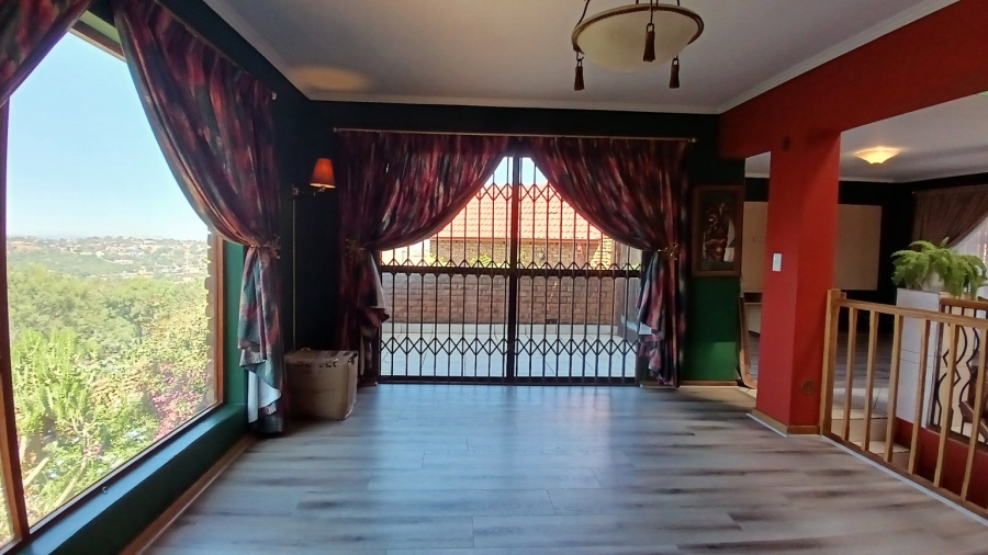 4 Bedroom Property for Sale in Bassonia Gauteng