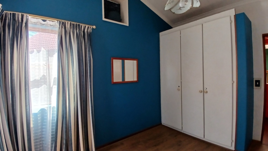 4 Bedroom Property for Sale in Bassonia Gauteng