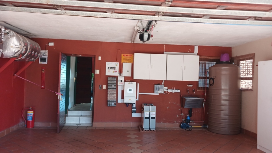 4 Bedroom Property for Sale in Bassonia Gauteng