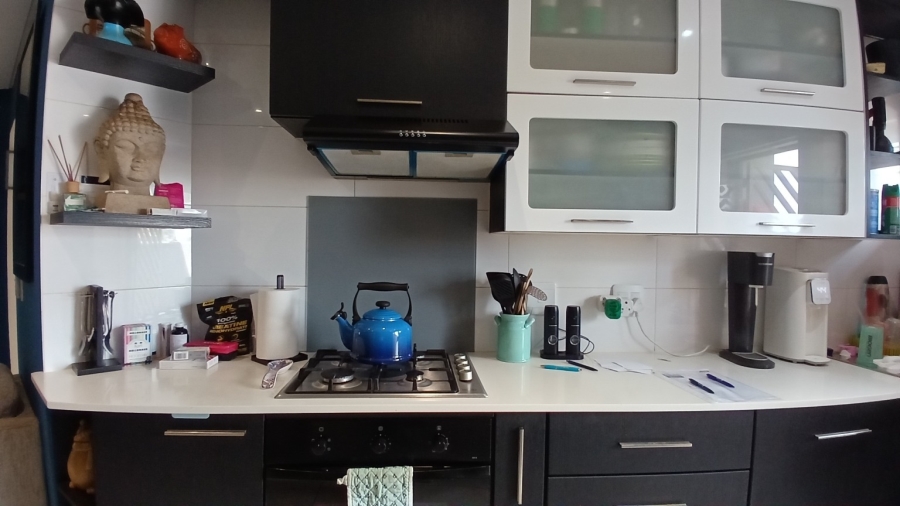 2 Bedroom Property for Sale in Bassonia Gauteng