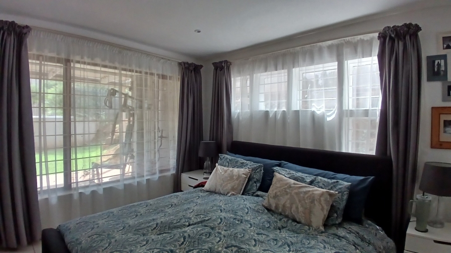 2 Bedroom Property for Sale in Bassonia Gauteng