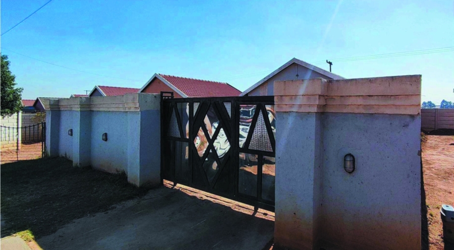 2 Bedroom Property for Sale in Savanna City Gauteng