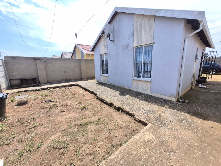 2 Bedroom Property for Sale in Savanna City Gauteng