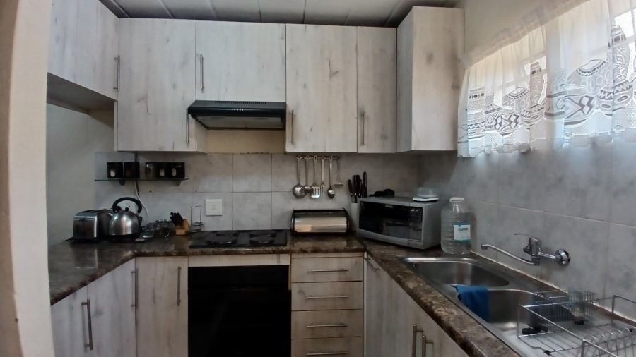 3 Bedroom Property for Sale in Oakdene Gauteng