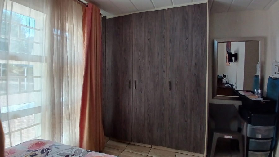 3 Bedroom Property for Sale in Oakdene Gauteng