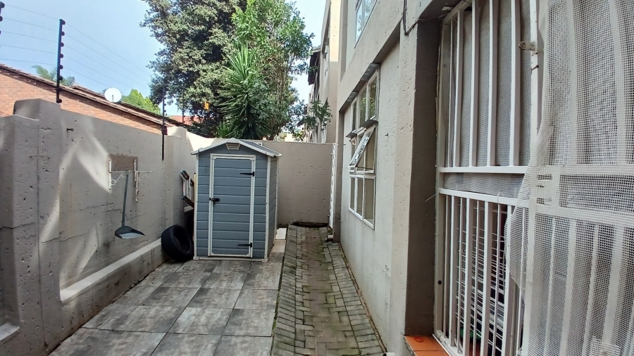 3 Bedroom Property for Sale in Oakdene Gauteng