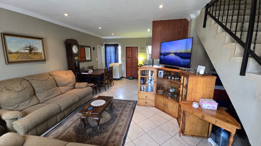 2 Bedroom Property for Sale in Annlin Gauteng