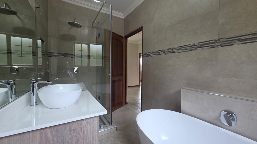 To Let 4 Bedroom Property for Rent in Lynnwood Manor Gauteng