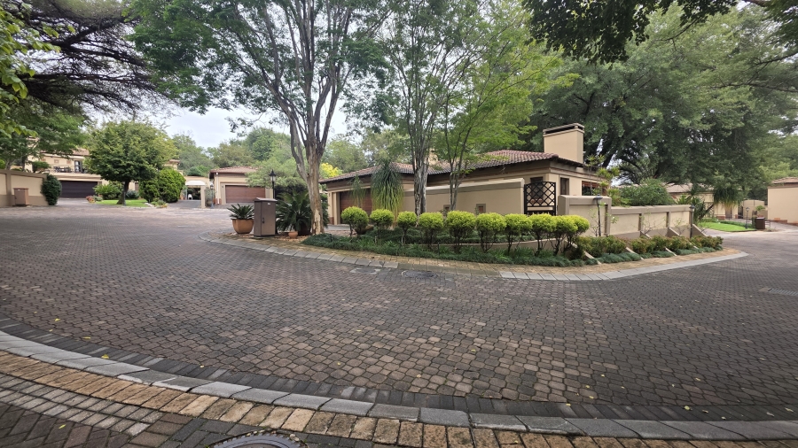 To Let 4 Bedroom Property for Rent in Lynnwood Manor Gauteng