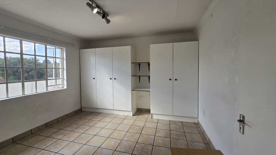 To Let 2 Bedroom Property for Rent in Eastleigh Gauteng