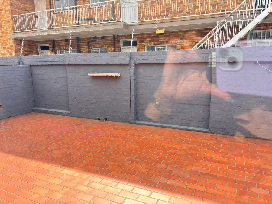 2 Bedroom Property for Sale in Townsview Gauteng