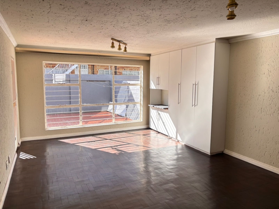 2 Bedroom Property for Sale in Townsview Gauteng
