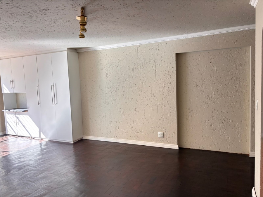 2 Bedroom Property for Sale in Townsview Gauteng