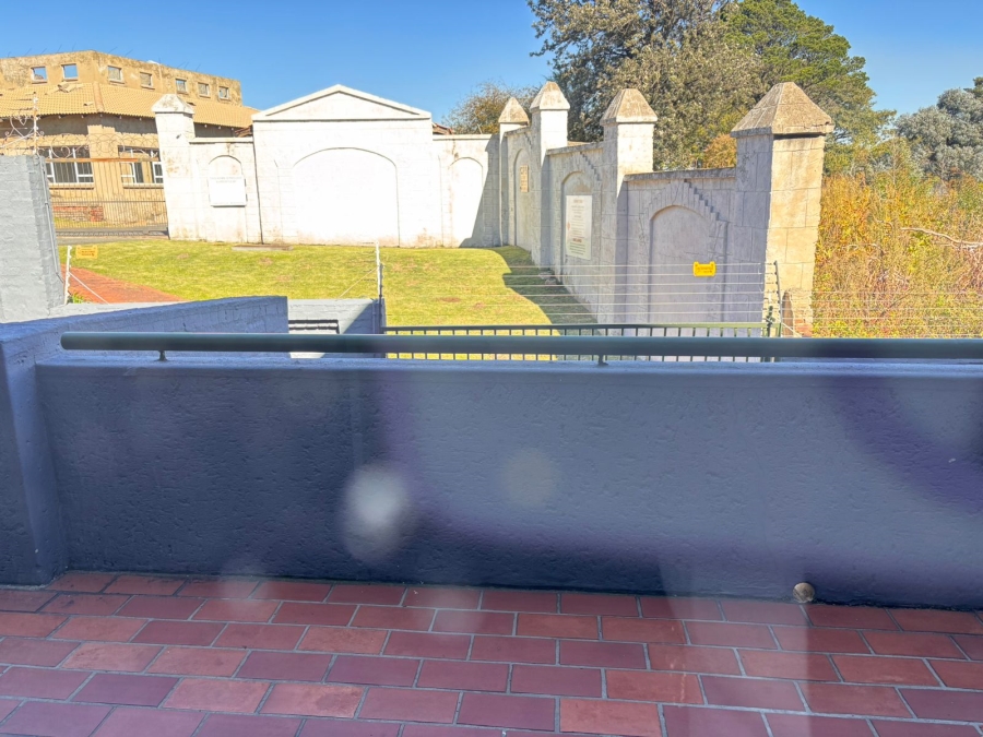 2 Bedroom Property for Sale in Townsview Gauteng