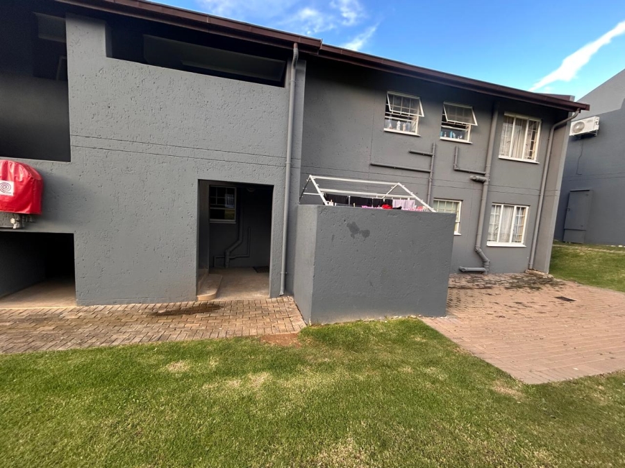 2 Bedroom Property for Sale in Alan Manor Gauteng