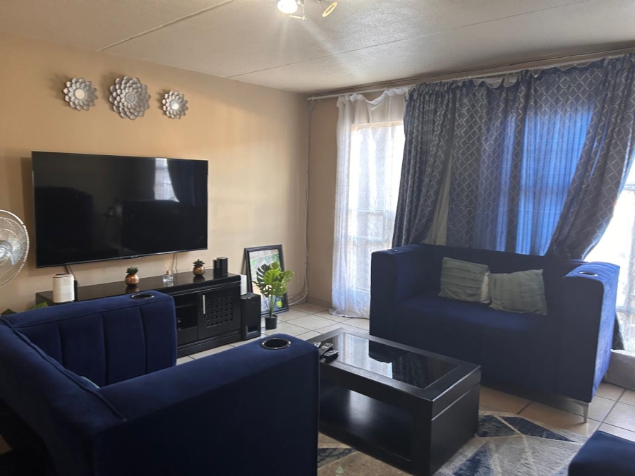 2 Bedroom Property for Sale in Alan Manor Gauteng