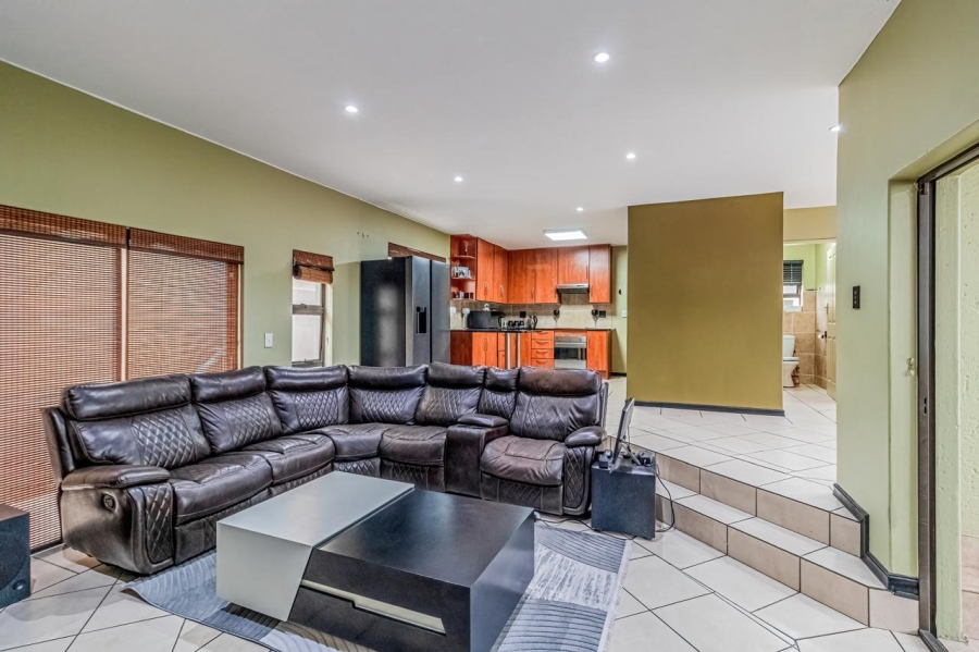 2 Bedroom Property for Sale in Bassonia Gauteng